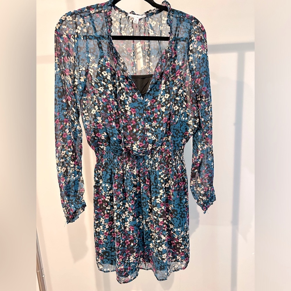 Knee length dress new with tags Nordstrom size Medium